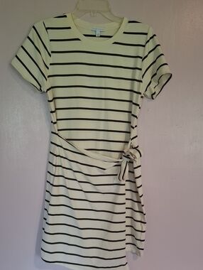 Threads 4 Thought Cream and Black Striped Tie-Waist Tunic